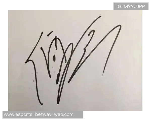 排队挑战猜足球球星游戏考验眼力与记忆的互动趣味活动