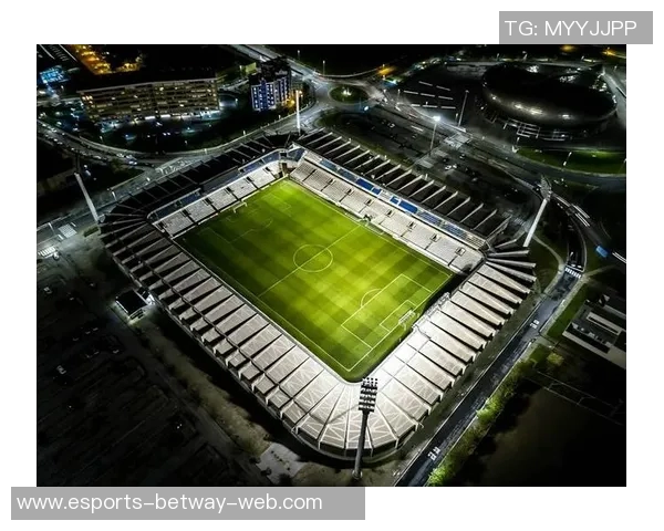 震撼足球瞬间捕捉精彩时刻球场传奇展现动感与激情